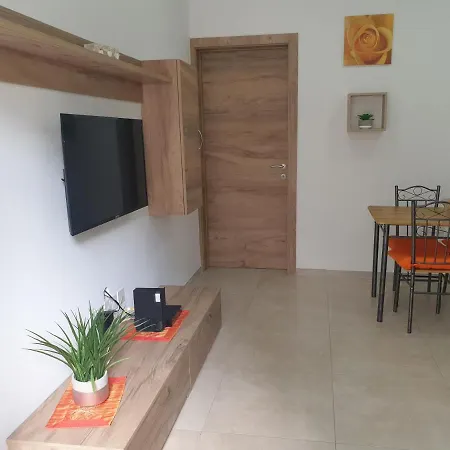Modern Apartment In Central Bugibba Bahía de San Pablo Exterior foto